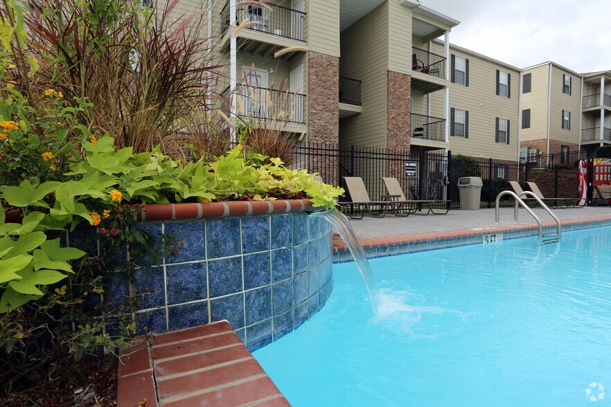 The Belmont 147 Place Blvd Hattiesburg MS 39402 Apartment Finder