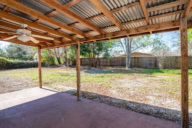 Building Photo - Great Rental in Heritage South!