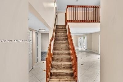 Building Photo - 1395 Cottonwood Cir