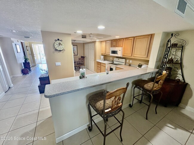 Building Photo - 701 Solana Shores Dr