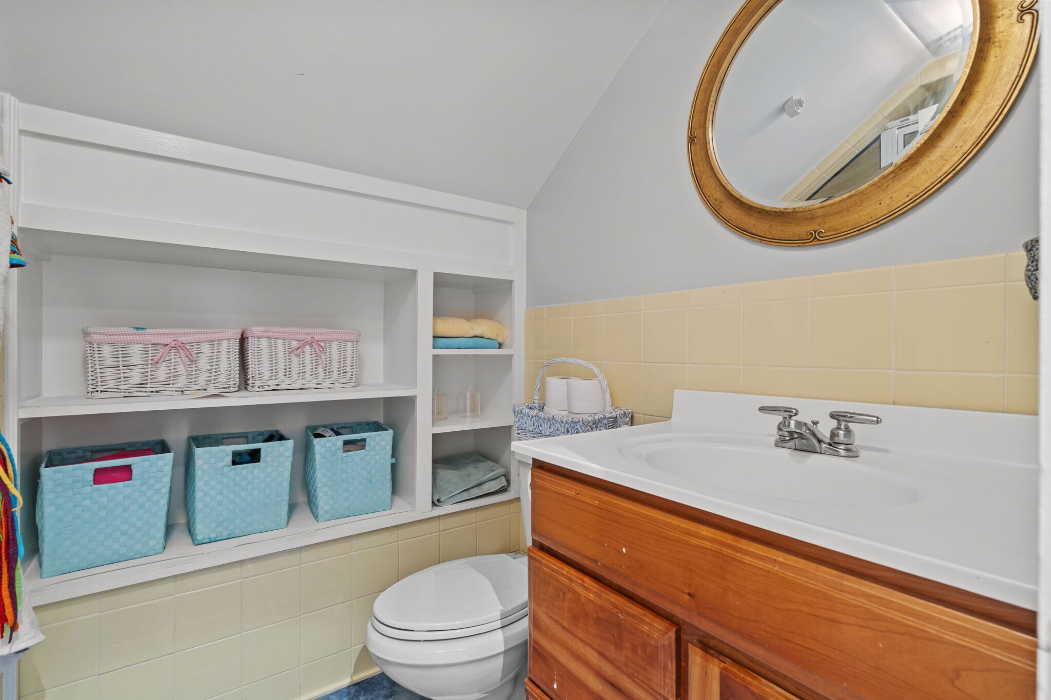 Building Photo - 2050 Midland Rd