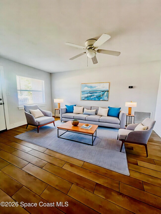 Building Photo - 121 3rd Ave