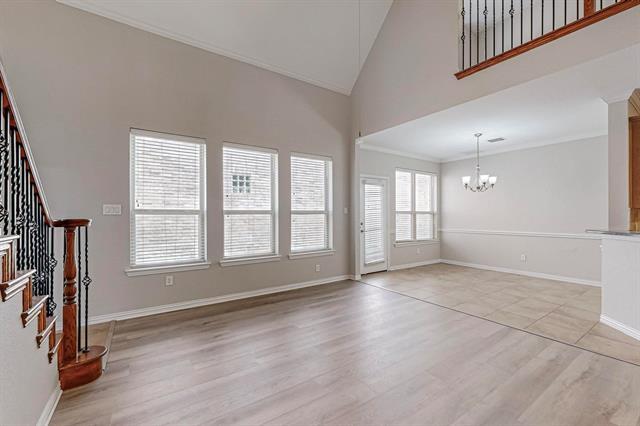 Building Photo - 2108 Harris Pl