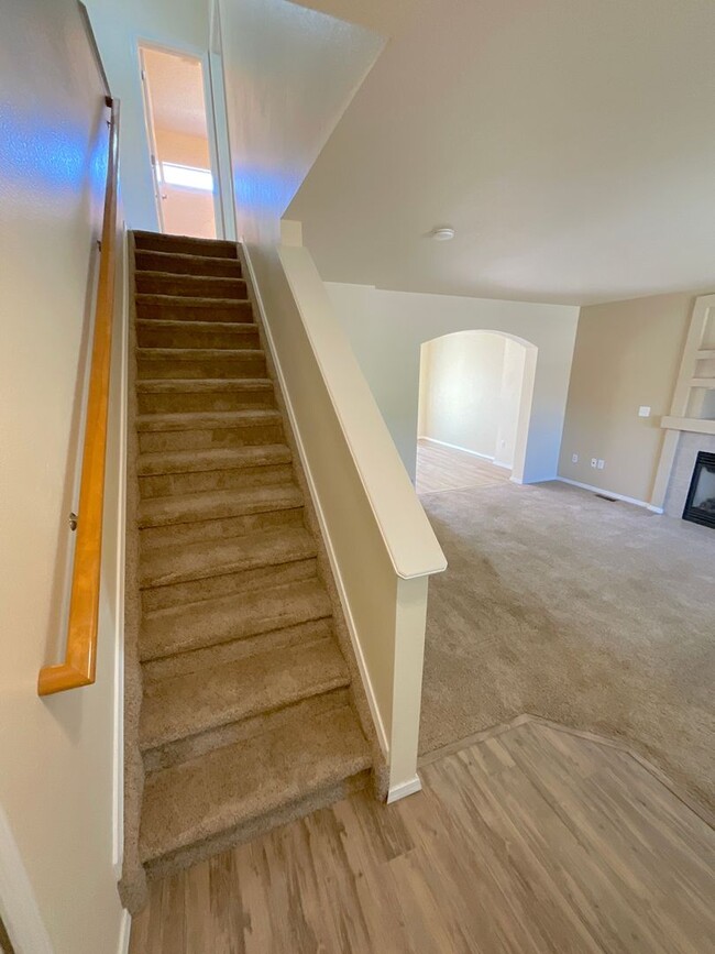 Building Photo - 3 Bedroom Home Available Near Milton E Pro...