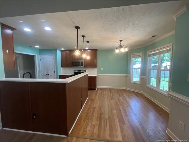 Building Photo - 404 Windover Dr