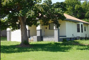 Building Photo - 3115 W 40th St