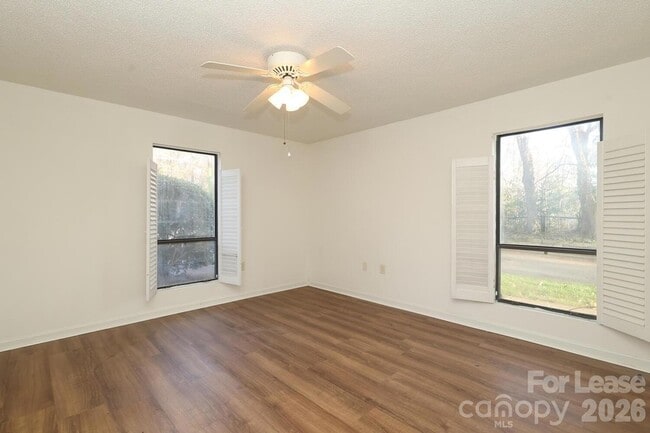 Building Photo - 4912 Sardis Rd