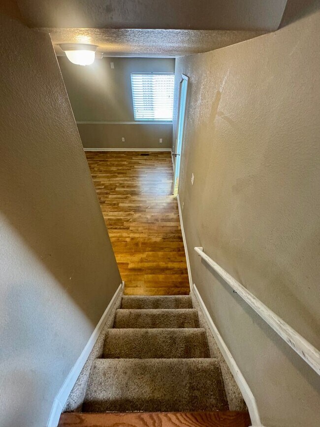 Building Photo - 5 Bedroom Home in Stetson Hills