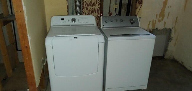 Building Photo - 7845 2nd St