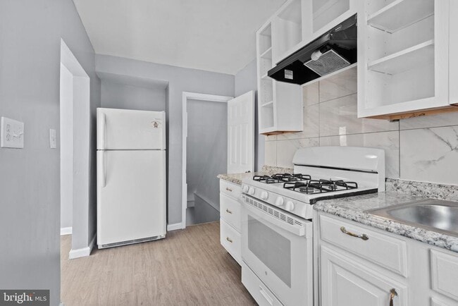Building Photo - 328 Stemmers Run Rd