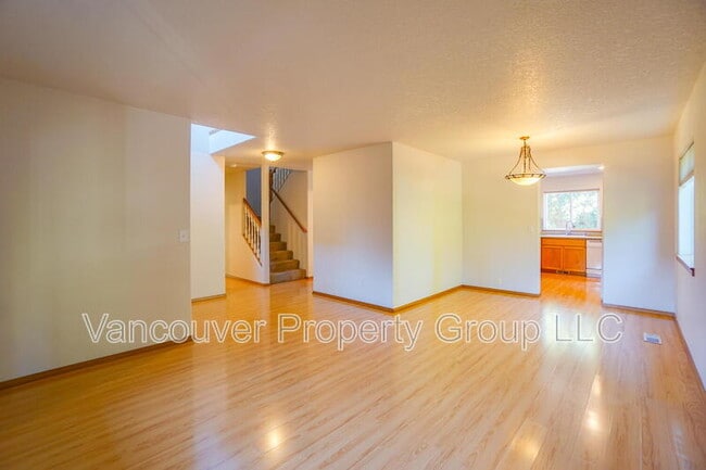 Building Photo - 6416 NE 163rd Ave