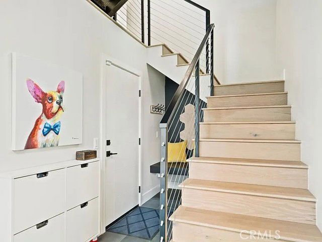 Building Photo - 811 1/2 North Detroit Street, Los Angeles, CA 90046 - 3 BR 3 BA house