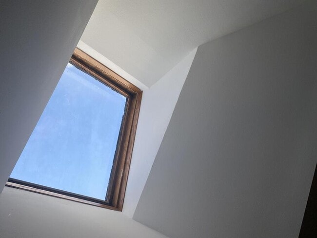 Building Photo - 18105 Milwaukee Ave