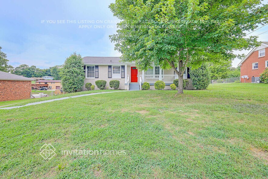 Building Photo - 640 Des Moines Dr