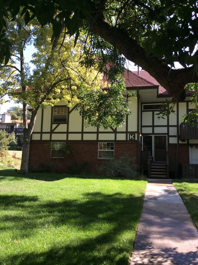 Building Photo - 3250 O'Neal Cir
