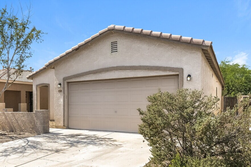 Building Photo - 6522 W Elwood St