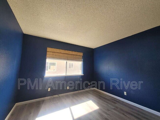 Building Photo - 10 La Pera Ct