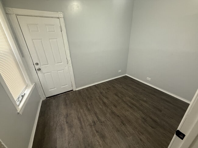 Building Photo - 1006 Spruce St