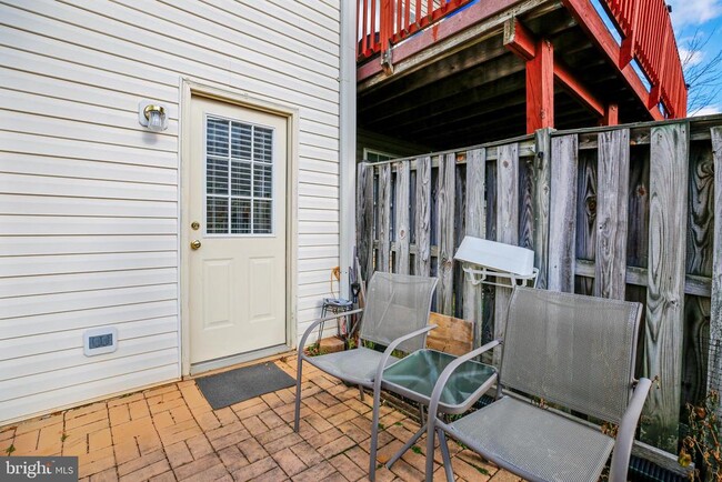 Building Photo - 13011 Vaden Terrace