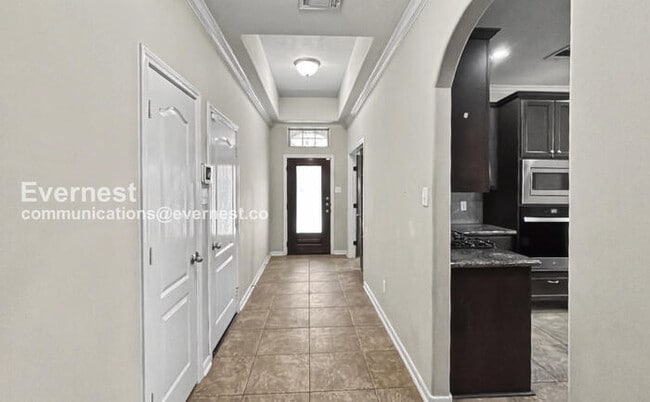 Building Photo - 6214 Oxford Lake Dr