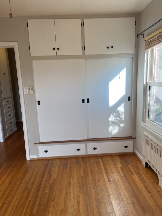 Building Photo - 2520 Deming Blvd