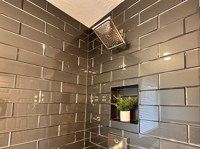 Building Photo - 46 Summer Haze Cir