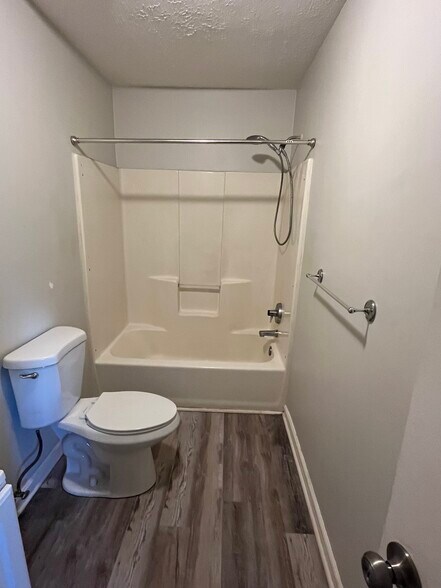 Building Photo - 3416 Tabor Ct