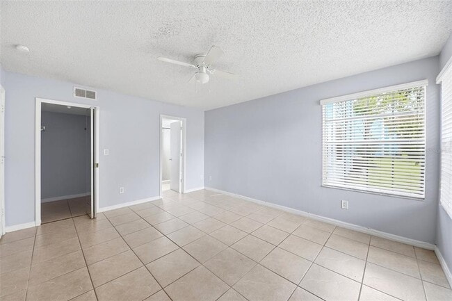 Building Photo - 2723 N Poinciana Blvd