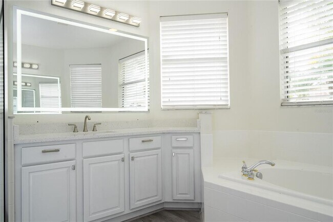 Building Photo - 3774 Eagle Isle Cir