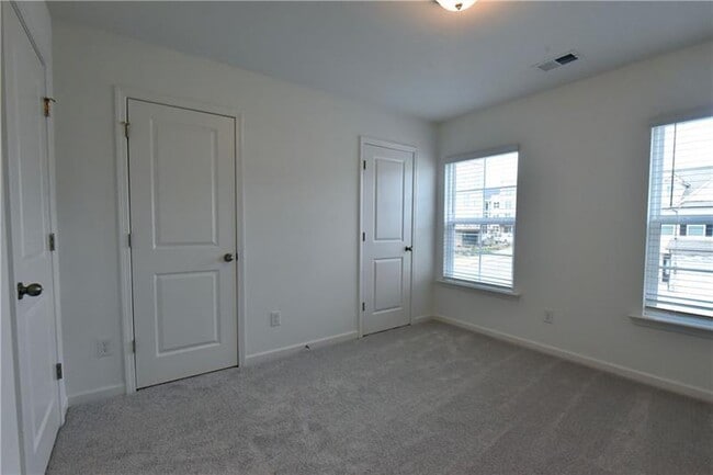 Building Photo - 572 Sausalito Walk