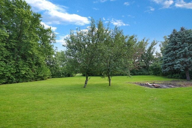 Building Photo - 11110 Highland Dr