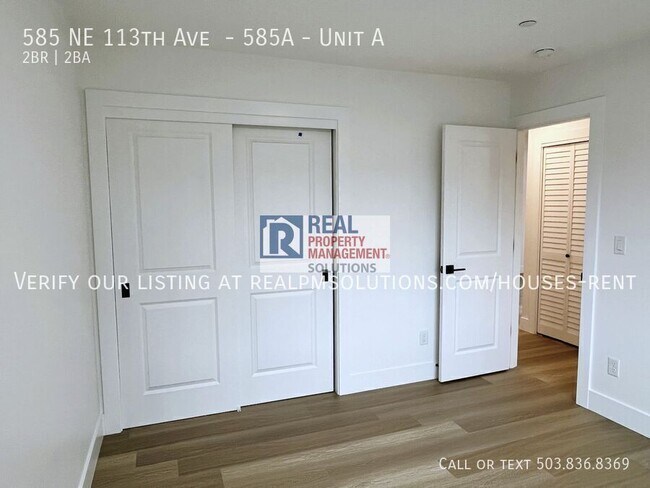 Building Photo - 585 NE 113th Ave