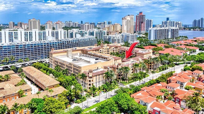 Building Photo - 3001 NE 185th St