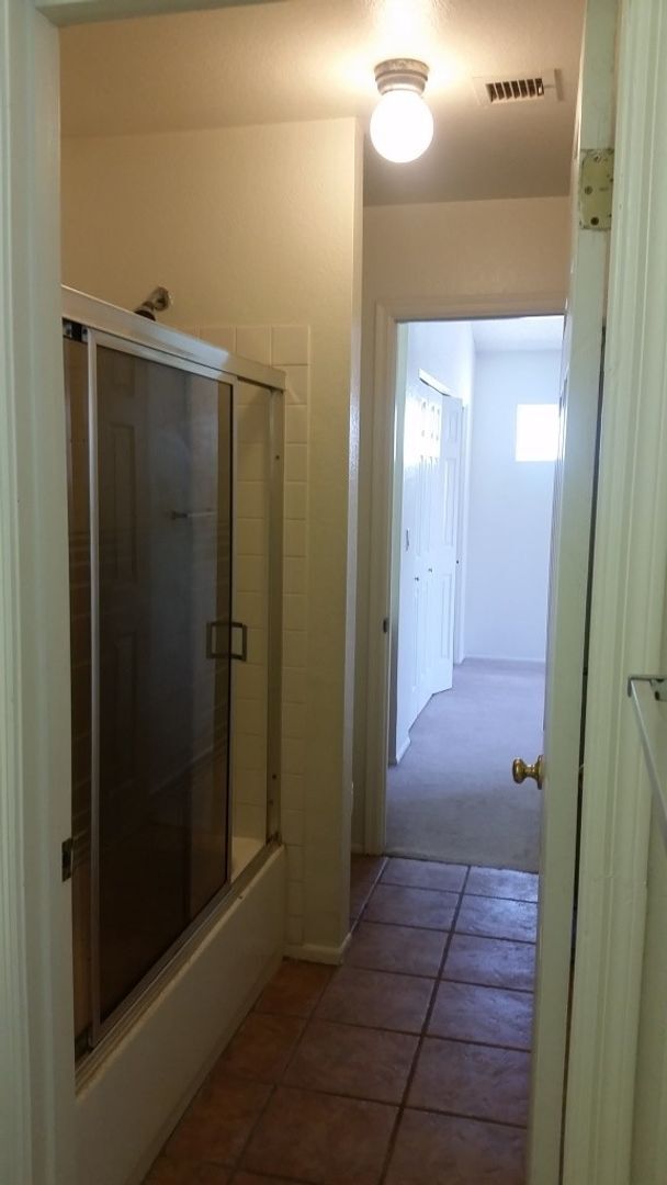 Building Photo - EXCELLENT TEMPE UNIT TOWNHOME AVAILABLE!!!