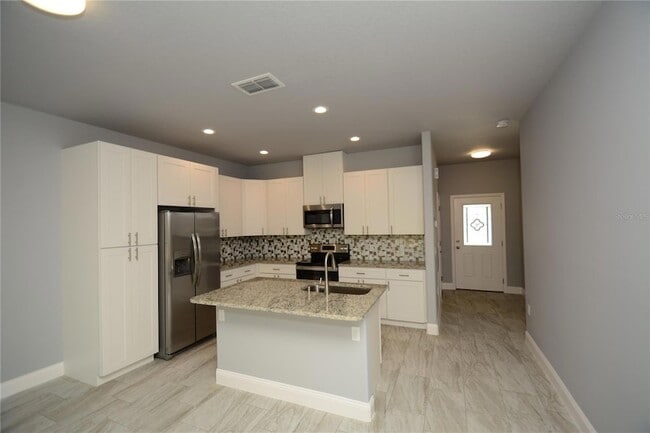 Building Photo - 25 Rosepetal Ln