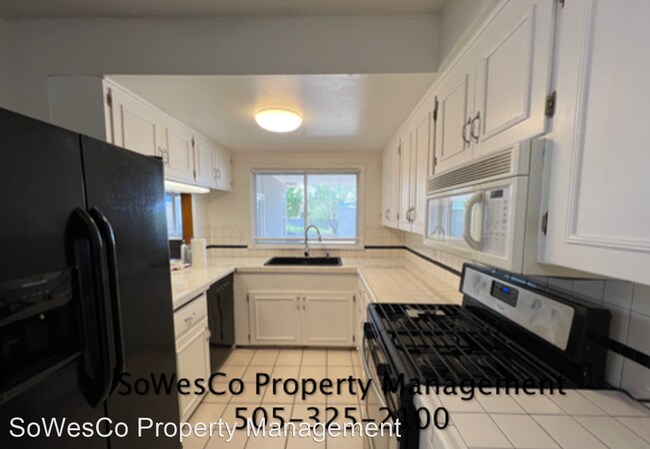 Building Photo - 3 br, 2 bath House - 301 W Tycksen