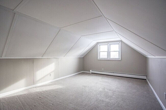 Building Photo - 27 Campbell Dr