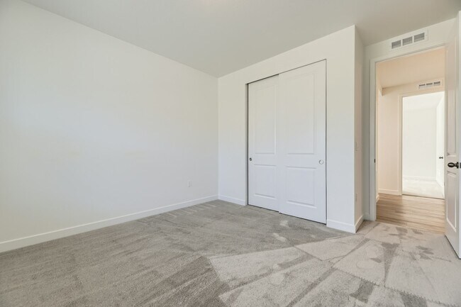 Building Photo - 16721 Desert Wine Trl