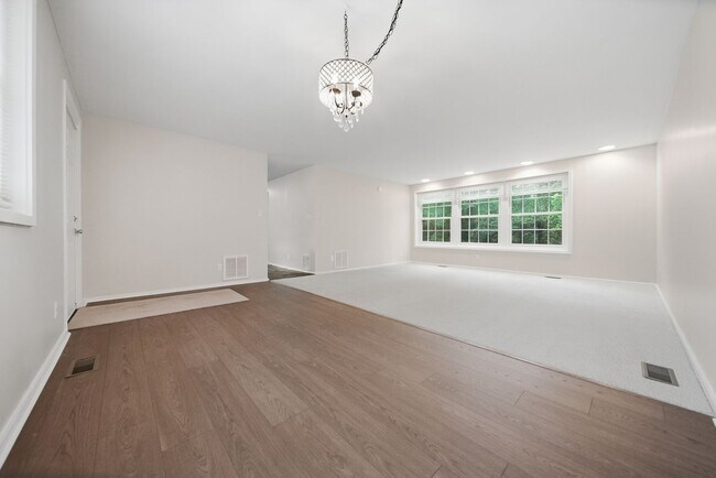 Building Photo - 330 3rd St NW