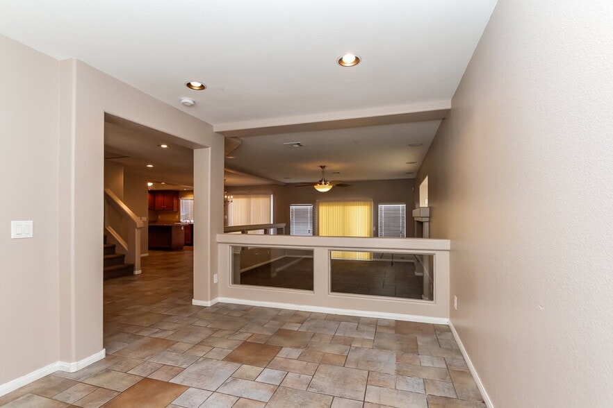 Building Photo - 6522 W Camero Ave