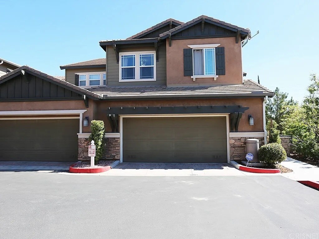 Building Photo - 16707 Nicklaus Dr