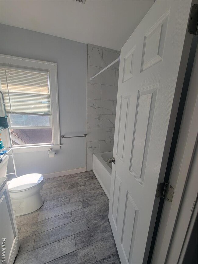 Building Photo - 16199 Monica St