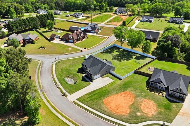 Building Photo - 201 Cade's Ct