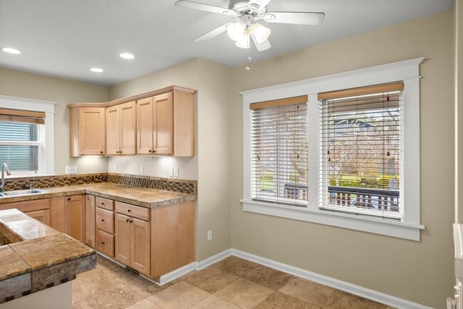 Building Photo - URBAN UPDATED 4 Bedroom/3 Bath CRAFTSMAN S...