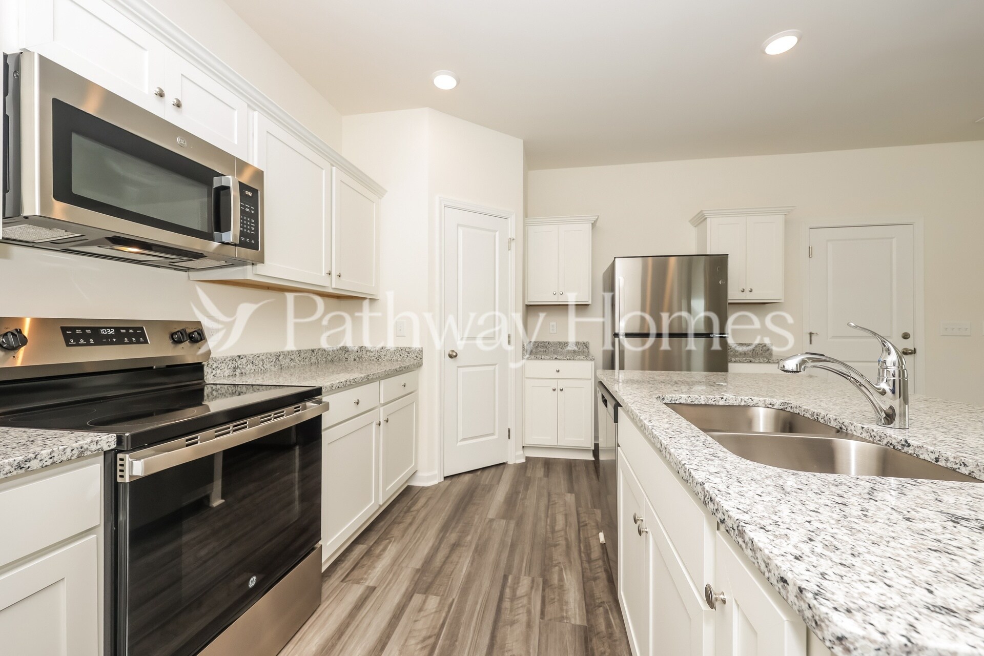 Building Photo - 209 Wild Daisy Wy