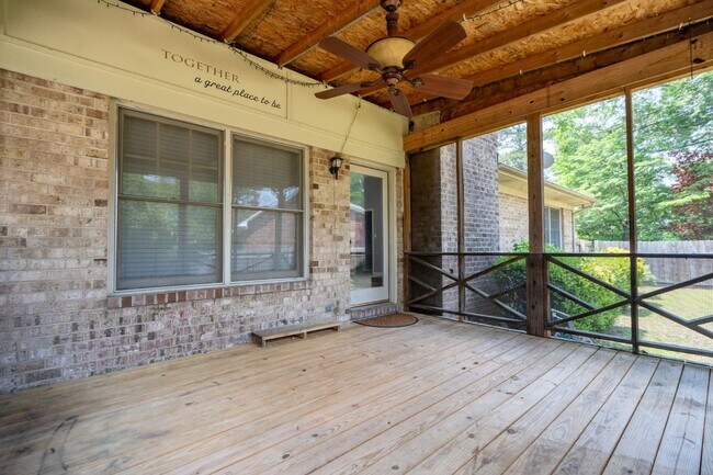 Building Photo - 1608 Piney Creek Pl