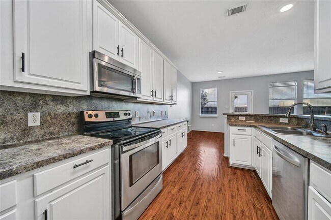 Building Photo - 3306 Orchid Trace Ln