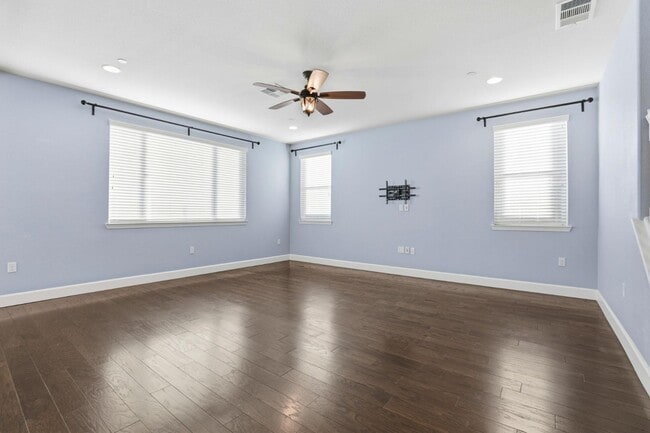 Building Photo - 1818 Tarragon Dr