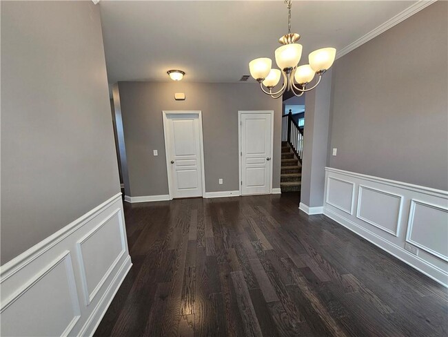Building Photo - 3750 Thackary Dr