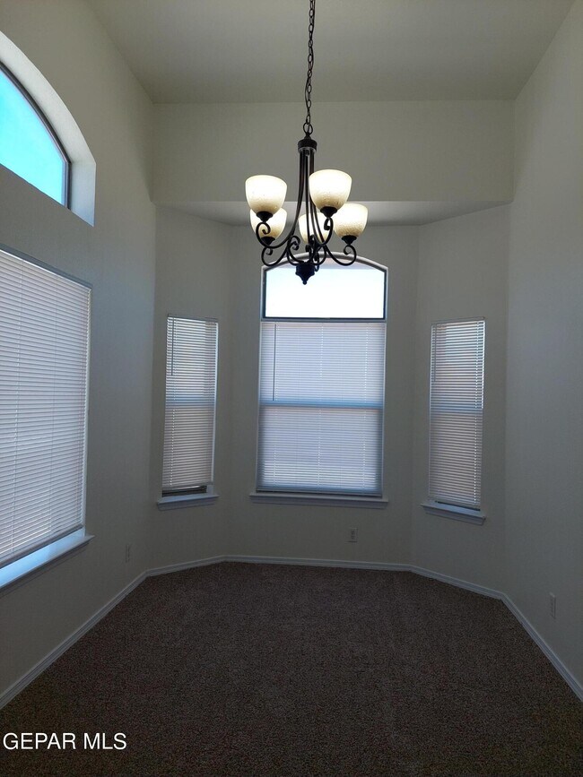 Building Photo - 11236 Horse Ranch St